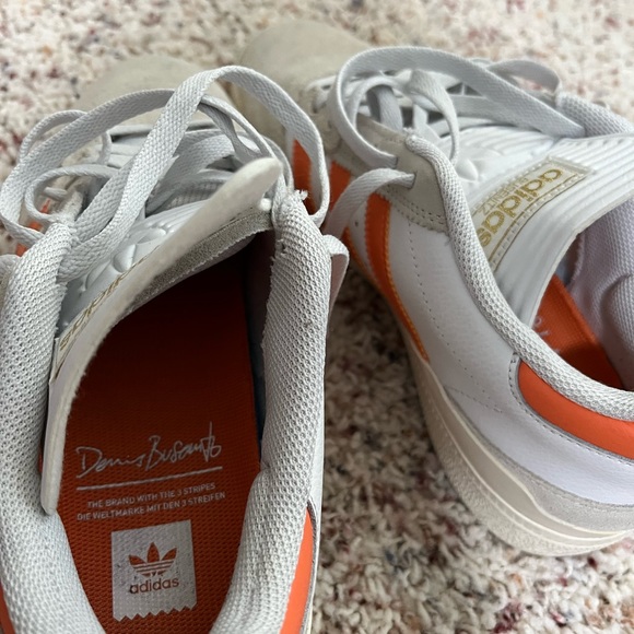 Adidas - Picture 2 of 5